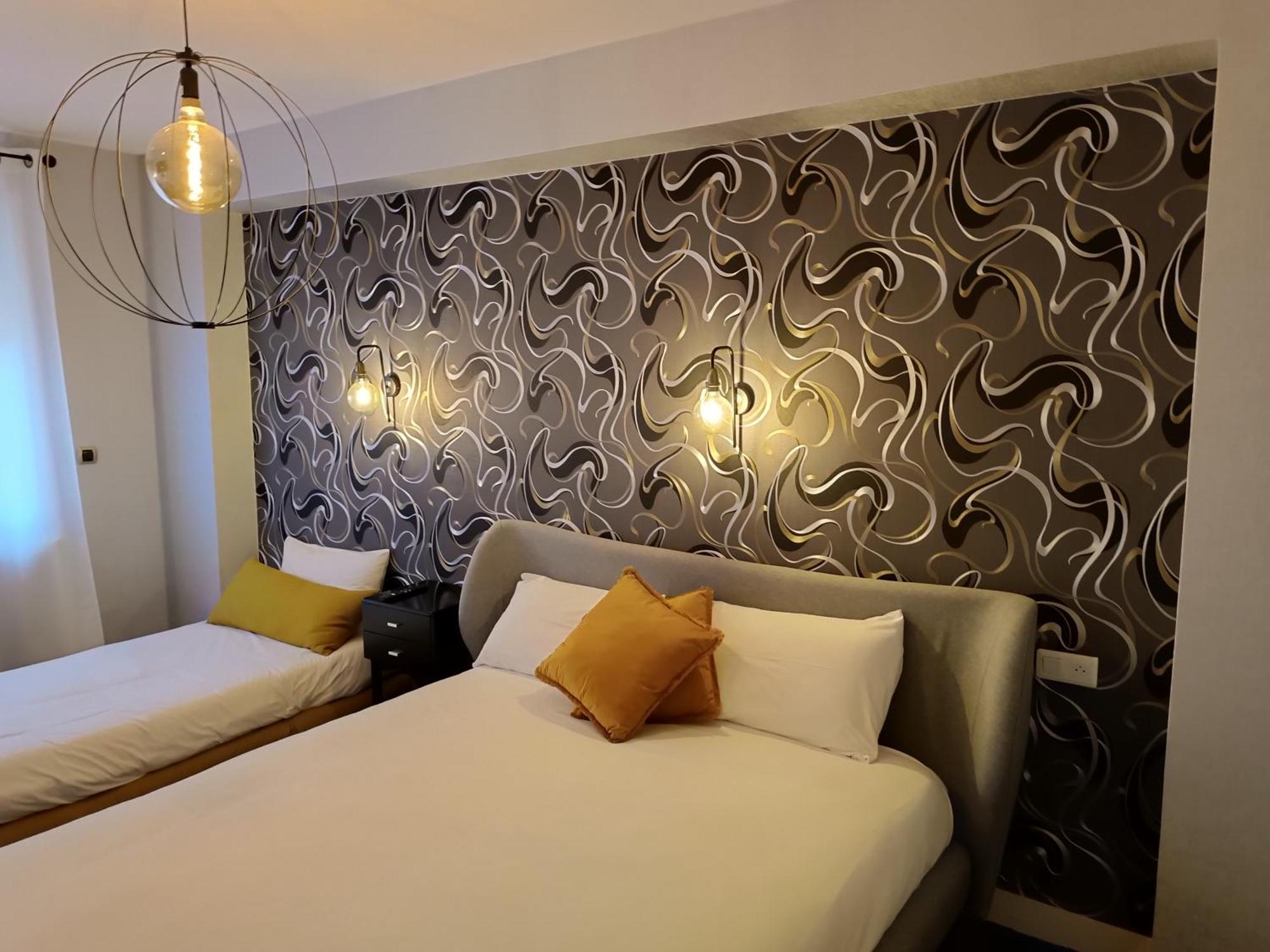 Contact Hotel Limoges - Hotel Des Deux Moulins Zewnętrze zdjęcie