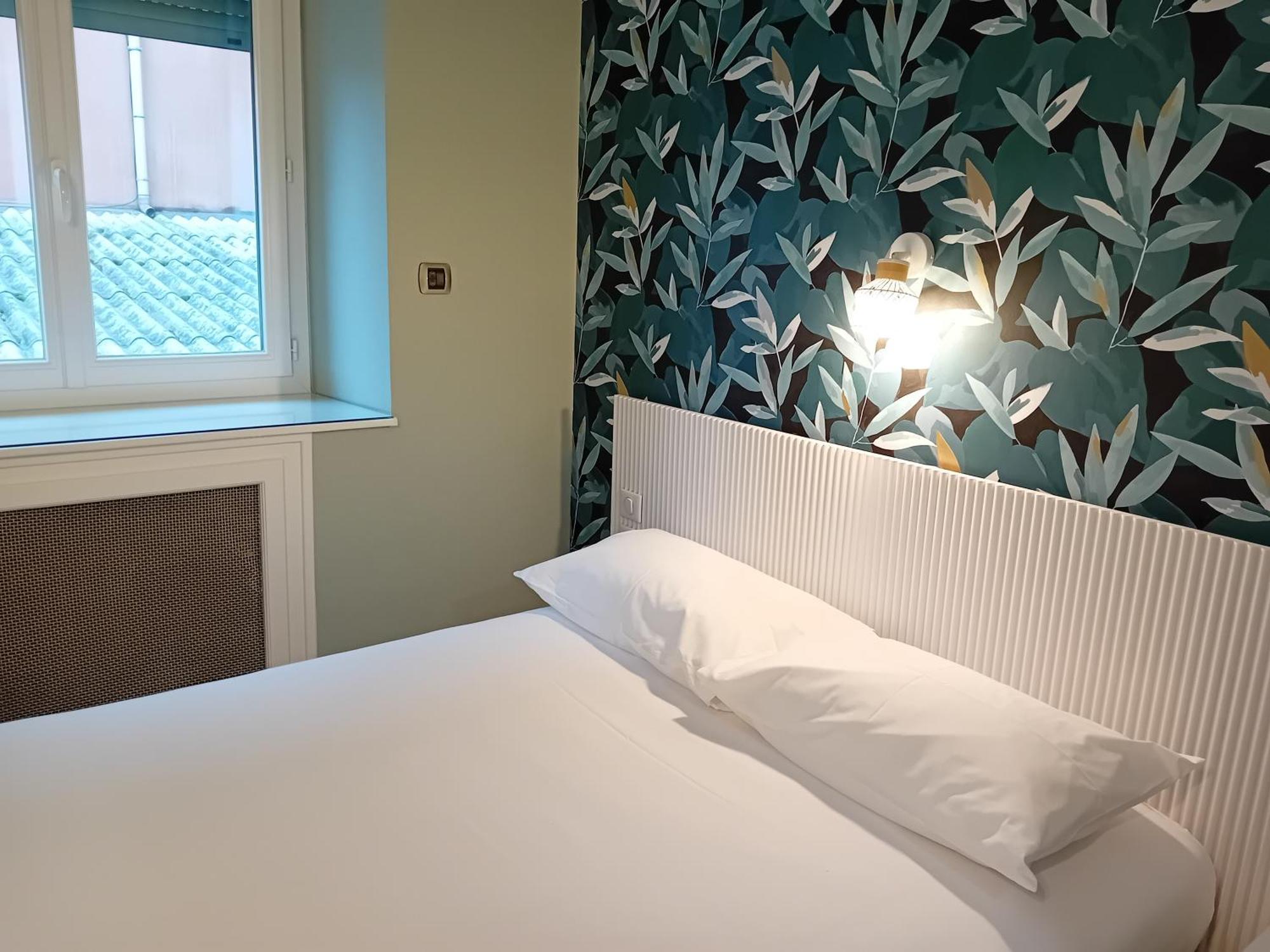 Contact Hotel Limoges - Hotel Des Deux Moulins Zewnętrze zdjęcie