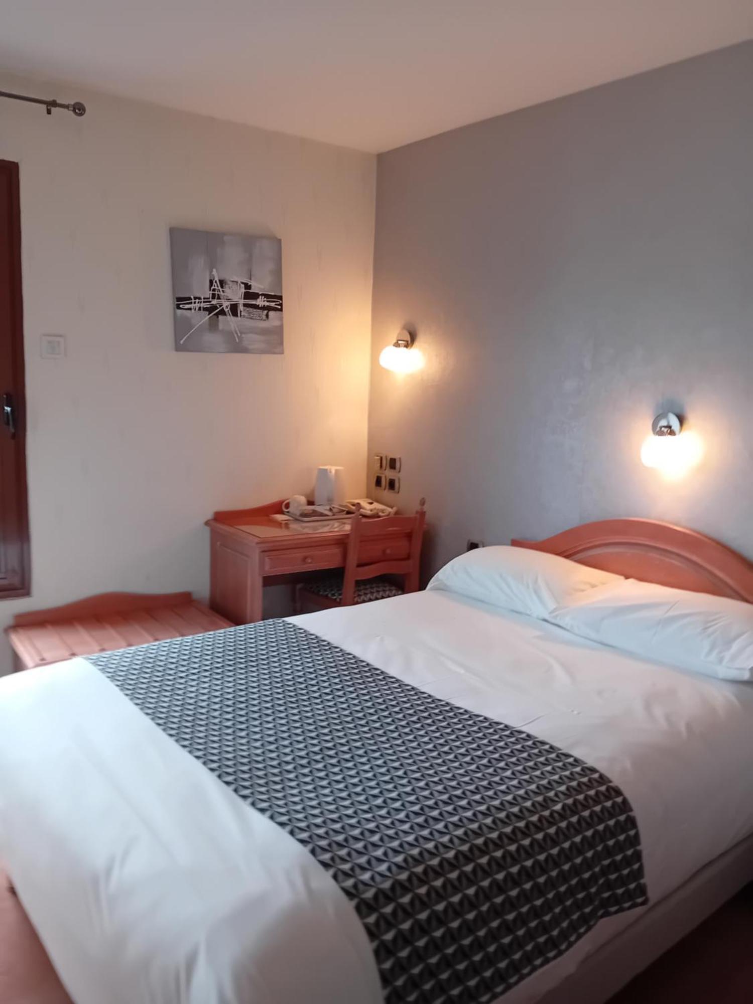 Contact Hotel Limoges - Hotel Des Deux Moulins Zewnętrze zdjęcie